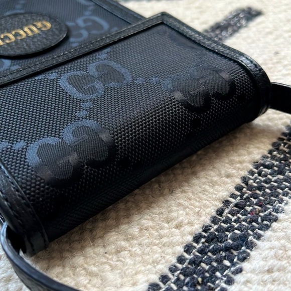 Authentic Gucci Women’s Off The Grid Black Mini GG Bag—Crossbody/Phone Monogram - Picture 9 of 16
